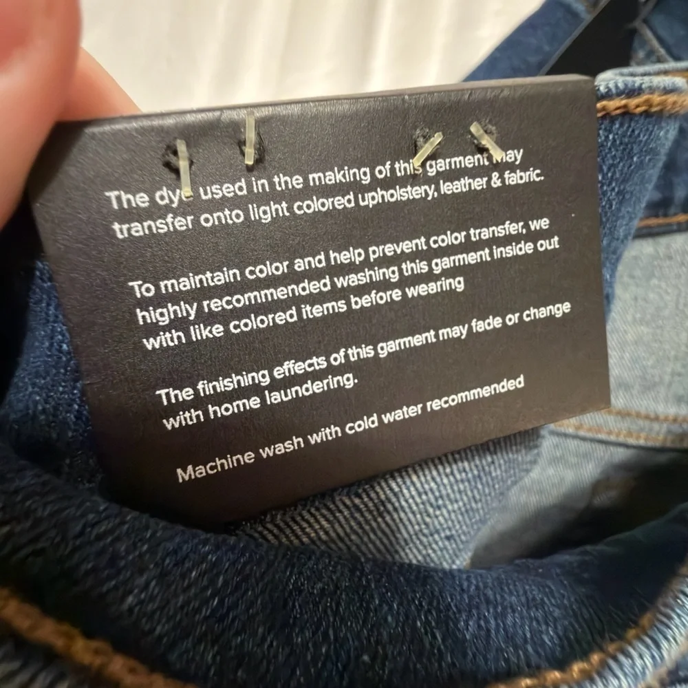 Joes Jeans questions leave